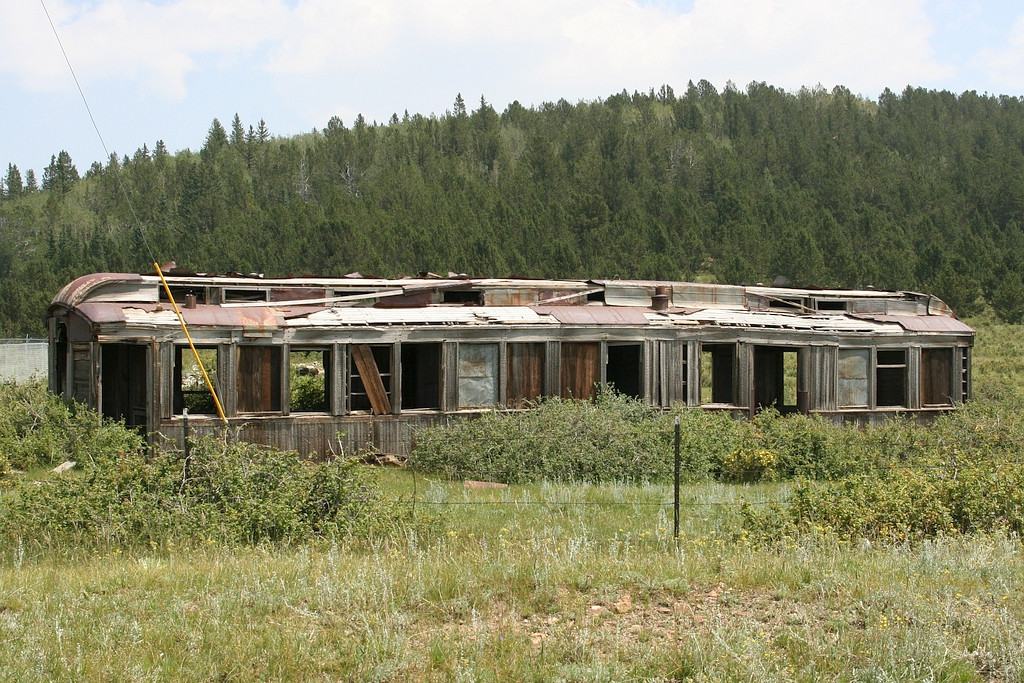 Unknown passenger car